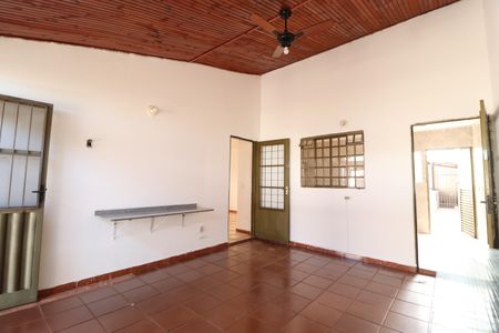 Sala 2 de casa para alugar com 4 quartos, 100m² em Cidade Jardim, Uberlândia