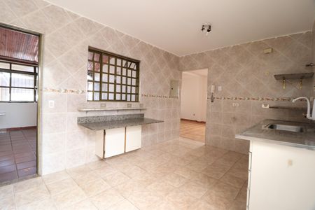 Casa para alugar com 100m², 4 quartos e 1 vagaCozinha