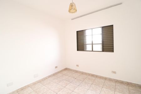 Casa para alugar com 100m², 4 quartos e 1 vagaQuarto 1