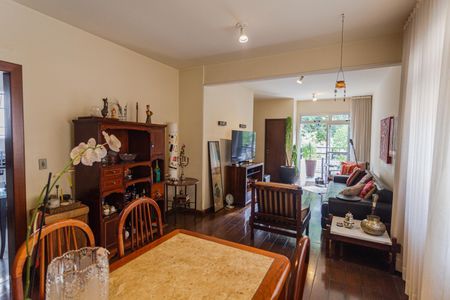 Apartamento à venda com 140m², 4 quartos e 2 vagasSala