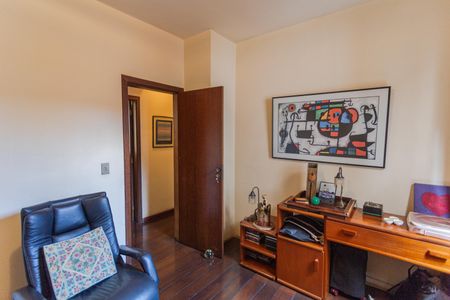 Apartamento à venda com 140m², 4 quartos e 2 vagasQuarto 4