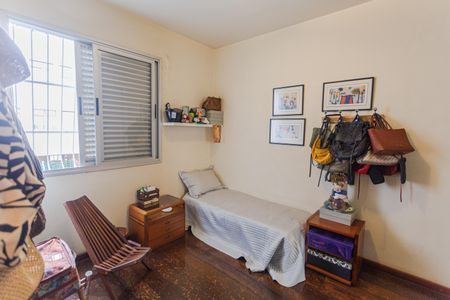 Apartamento à venda com 140m², 4 quartos e 2 vagasQuarto 2