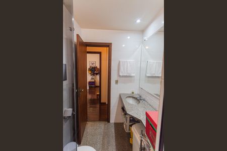 Apartamento à venda com 140m², 4 quartos e 2 vagasBanheiro Social