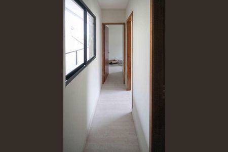 Corredor de apartamento para alugar com 2 quartos, 43m² em Parque Independencia, São Paulo