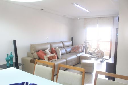 Apartamento à venda com 105m², 2 quartos e 1 vagaSala