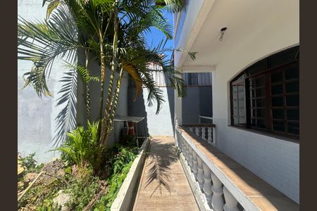 Casa para alugar com 240m², 4 quartos e 3 vagasQuintal