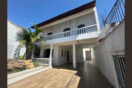 Casa para alugar com 240m², 4 quartos e 3 vagasGaragem