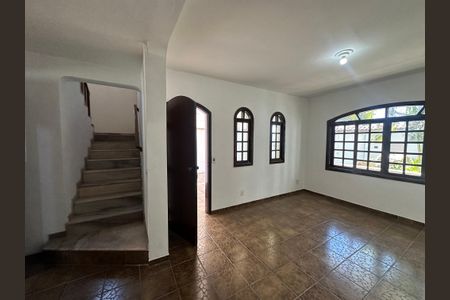 Casa para alugar com 240m², 4 quartos e 3 vagasSala