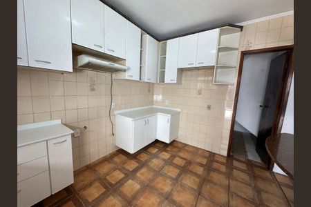 Casa para alugar com 240m², 4 quartos e 3 vagasCozinha