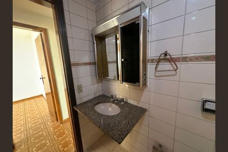 Casa para alugar com 240m², 4 quartos e 3 vagasBanheiro