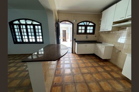 Casa para alugar com 240m², 4 quartos e 3 vagasCozinha