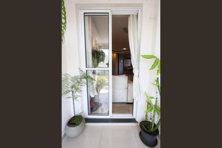 sacada de apartamento à venda com 3 quartos, 69m² em Jardim Henriqueta, Taboão da Serra