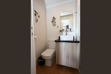 Apartamento à venda com 69m², 3 quartos e 2 vagas Apartamento à venda com 69m², 3 quartos e 2 vagasBanheiro da Suíte