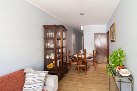 Casa à venda com 245m², 3 quartos e 5 vagasSala