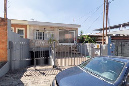 Casa à venda com 245m², 3 quartos e 5 vagasFachada