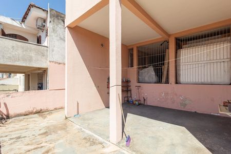 Casa à venda com 245m², 3 quartos e 5 vagasQuintal