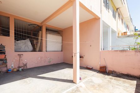 Casa à venda com 245m², 3 quartos e 5 vagasQuintal