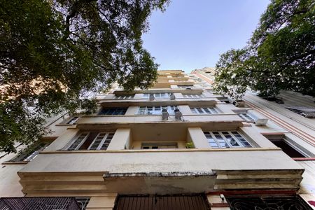 Apartamento para alugar com 65m², 2 quartos e sem vaga