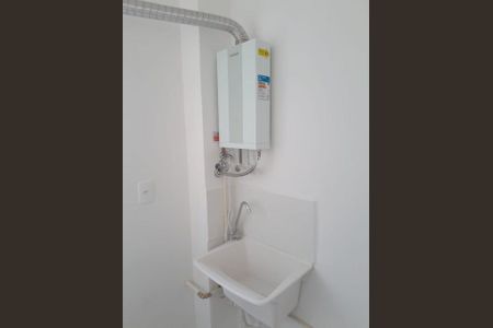 Área de serviço de apartamento para alugar com 2 quartos, 38m² em Vila Nova, Porto Alegre