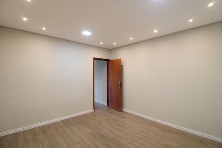 Casa à venda com 110m², 2 quartos e 1 vagaQuarto