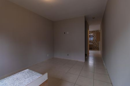 Sala de casa para alugar com 2 quartos, 75m² em Jardim Marilu, Cotia