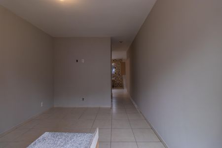 Sala de casa para alugar com 2 quartos, 75m² em Jardim Marilu, Cotia