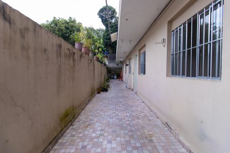 Casa para alugar com 75m², 2 quartos e 1 vagaQuintal