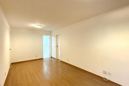 Sala de apartamento à venda com 3 quartos, 110m² em Coracao de Jesus, Belo Horizonte