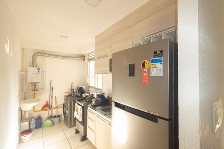 Apartamento para alugar com 46m², 2 quartos e 1 vaga Apartamento para alugar com 46m², 2 quartos e 1 vagaCozinha e Área de Serviço