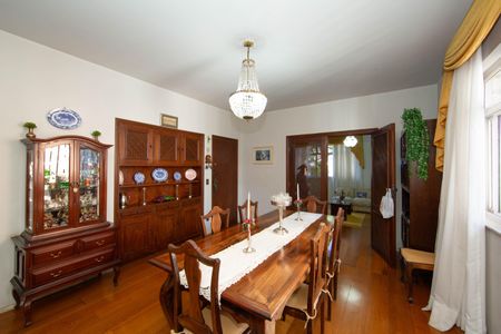 Apartamento à venda com 200m², 4 quartos e 3 vagasSALA