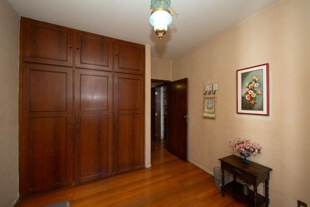 Apartamento à venda com 200m², 4 quartos e 3 vagasQUARTO1