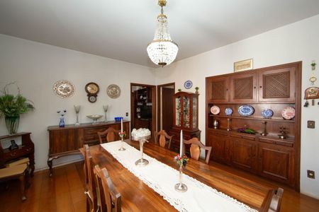 Apartamento à venda com 200m², 4 quartos e 3 vagasSALA