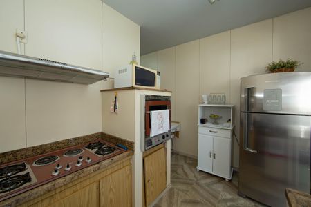 Apartamento à venda com 200m², 4 quartos e 3 vagasCOZINHA