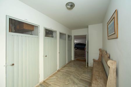 Apartamento à venda com 200m², 4 quartos e 3 vagasBOX DE DESPEJO