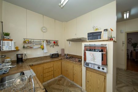 Apartamento à venda com 200m², 4 quartos e 3 vagasCOZINHA