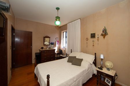 Apartamento à venda com 200m², 4 quartos e 3 vagasQUARTO3