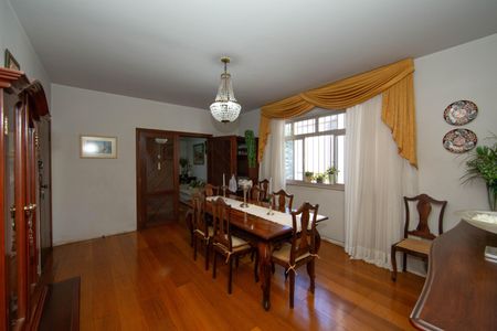 Apartamento à venda com 200m², 4 quartos e 3 vagasSALA