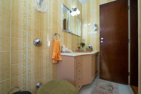 Apartamento à venda com 200m², 4 quartos e 3 vagasBANHEIRO1