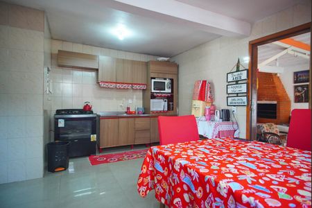 Cozinha de casa à venda com 4 quartos, 300m² em Costa E Silva, Porto Alegre