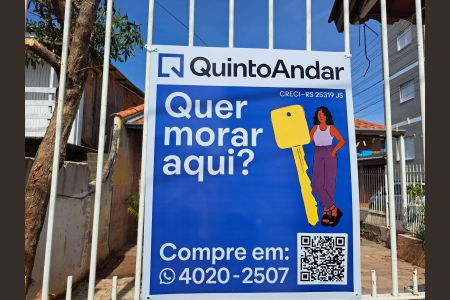 Casa à venda com 300m², 4 quartos e 2 vagasPlaca na Fachada