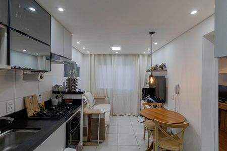 Sala/Cozinha/Área de Serviço  de apartamento para alugar com 2 quartos, 32m² em Fazenda Aricanduva, São Paulo