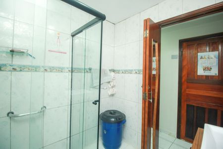 Casa à venda com 160m², 3 quartos e 1 vagaBanheiro