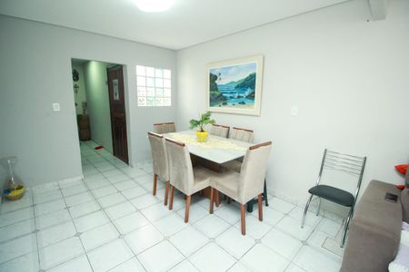 Casa à venda com 160m², 3 quartos e 1 vagaSala de Jantar