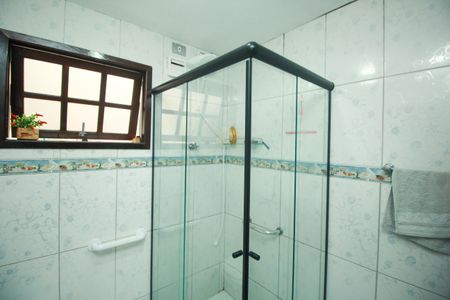 Casa à venda com 160m², 3 quartos e 1 vagaBanheiro