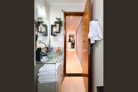 Apartamento à venda com 56m², 2 quartos e 1 vaga Apartamento à venda com 56m², 2 quartos e 1 vagaBanheiro Social
