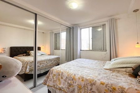 Apartamento à venda com 56m², 2 quartos e 1 vaga Apartamento à venda com 56m², 2 quartos e 1 vagaQuarto 1