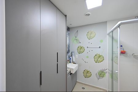 Banheiro Social de kitnet/studio para alugar com 1 quarto, 26m² em Vila da Saúde, São Paulo
