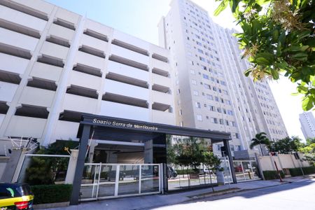 Apartamento para alugar com 42m², 2 quartos e 1 vagaFachada e portaria