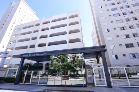 Apartamento para alugar com 42m², 2 quartos e 1 vagaFachada e portaria