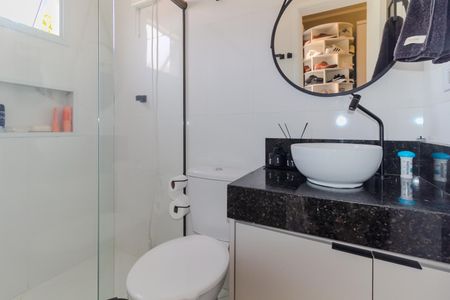 Casa à venda com 113m², 3 quartos e 2 vagasBanheiro da Suíte 1
